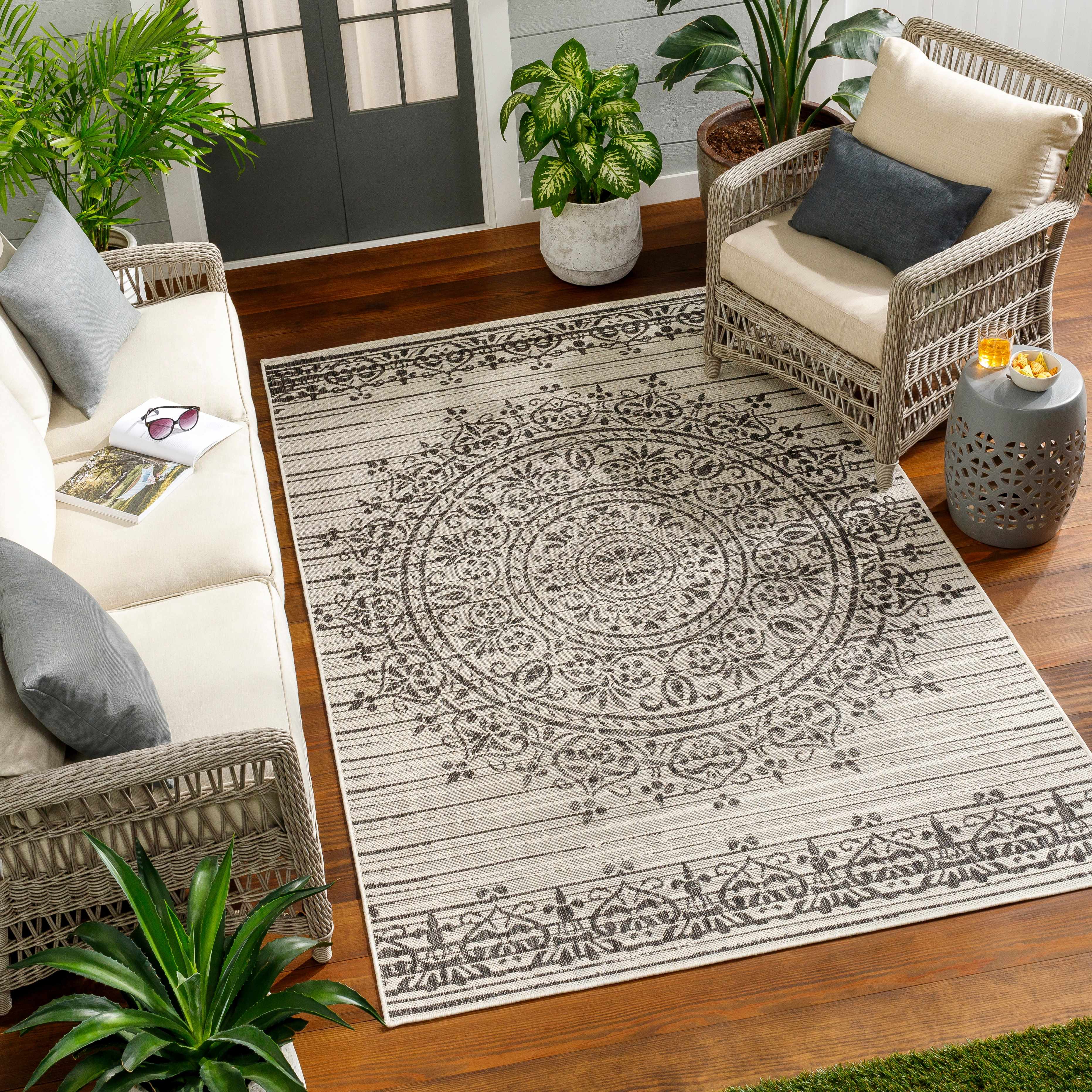 Honza 5'3in x 7' Outdoor Area Rug - Hauteloom