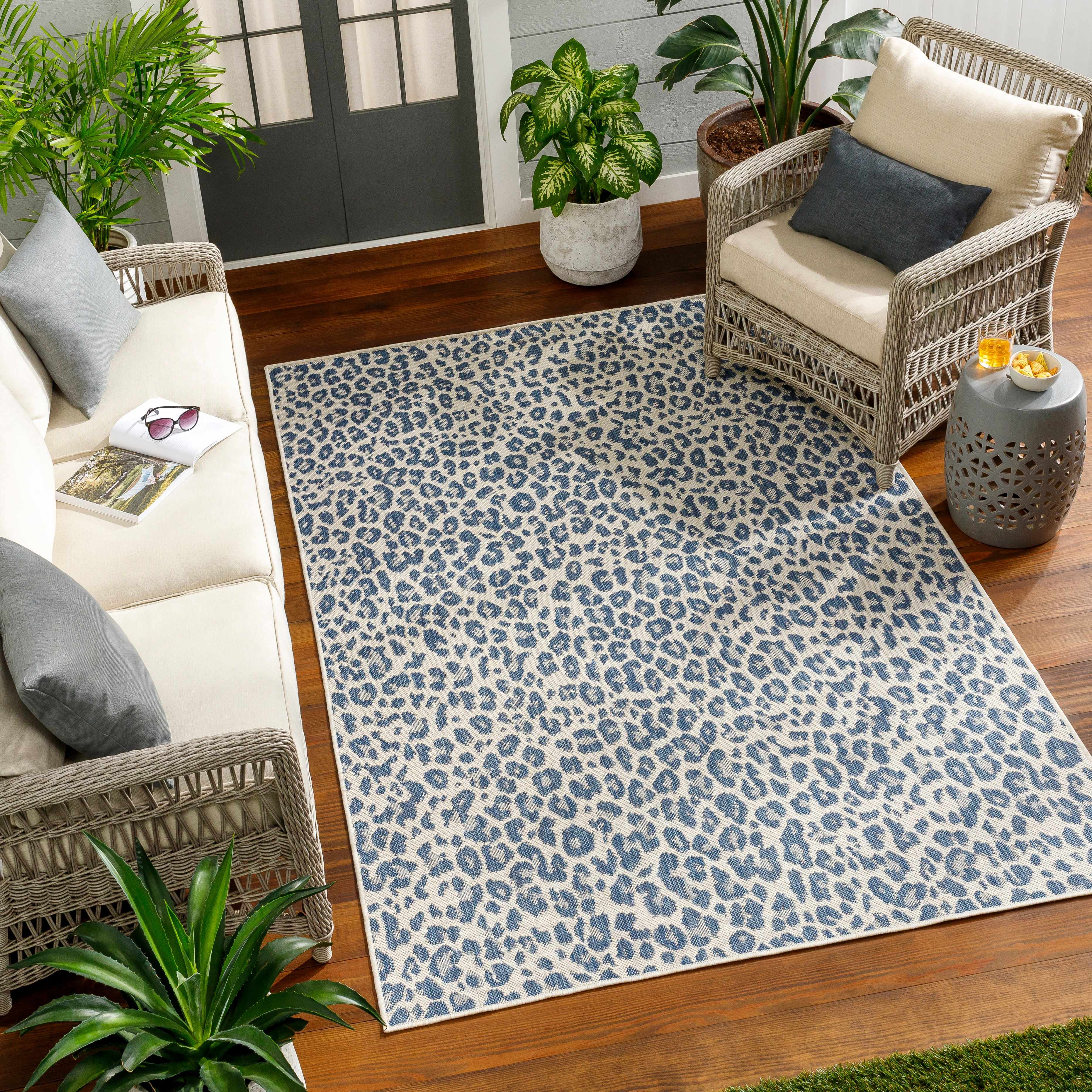 Garbo 6'7in x 9' Outdoor Area Rug - Hauteloom