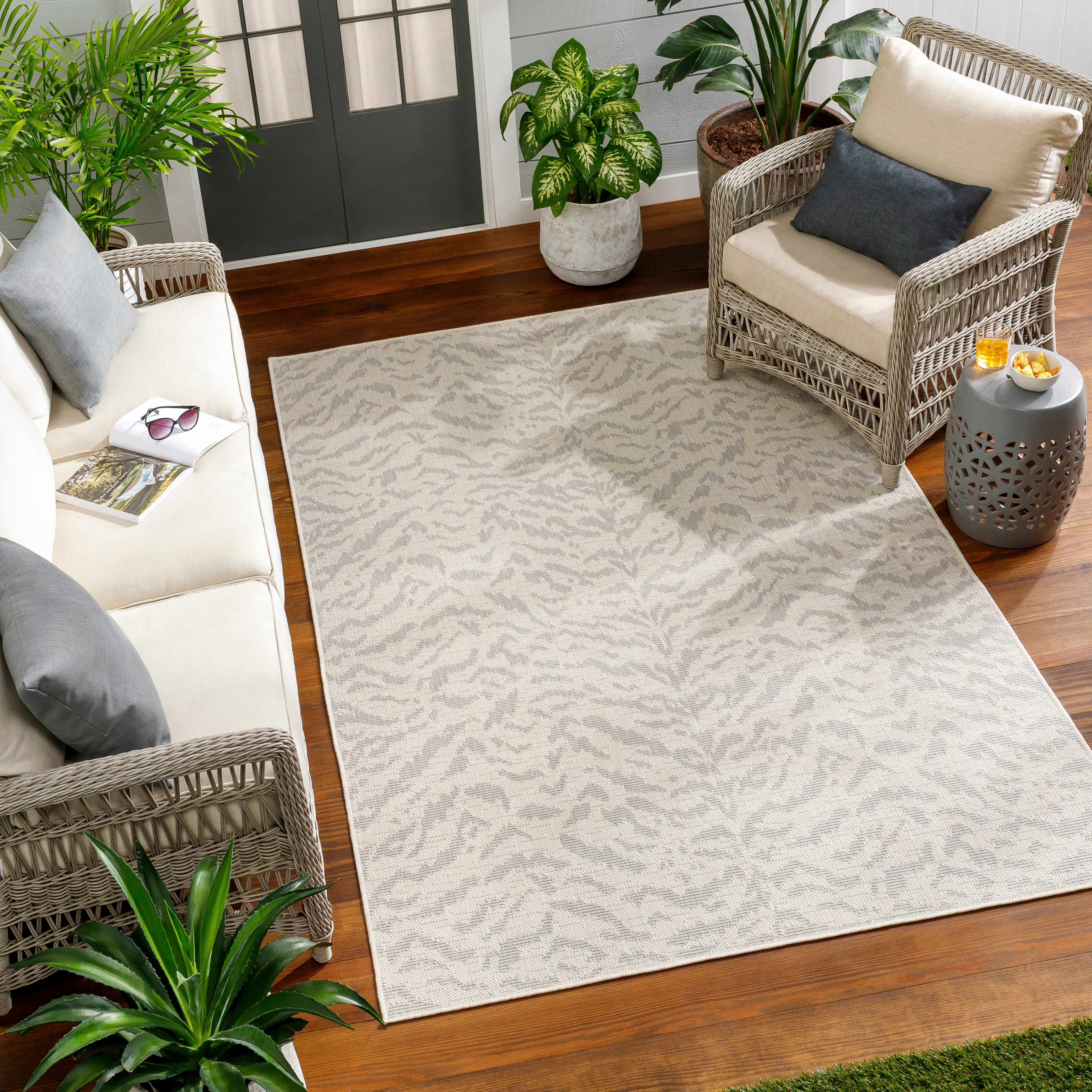 Friso 6'7in x 9' Outdoor Area Rug - Hauteloom