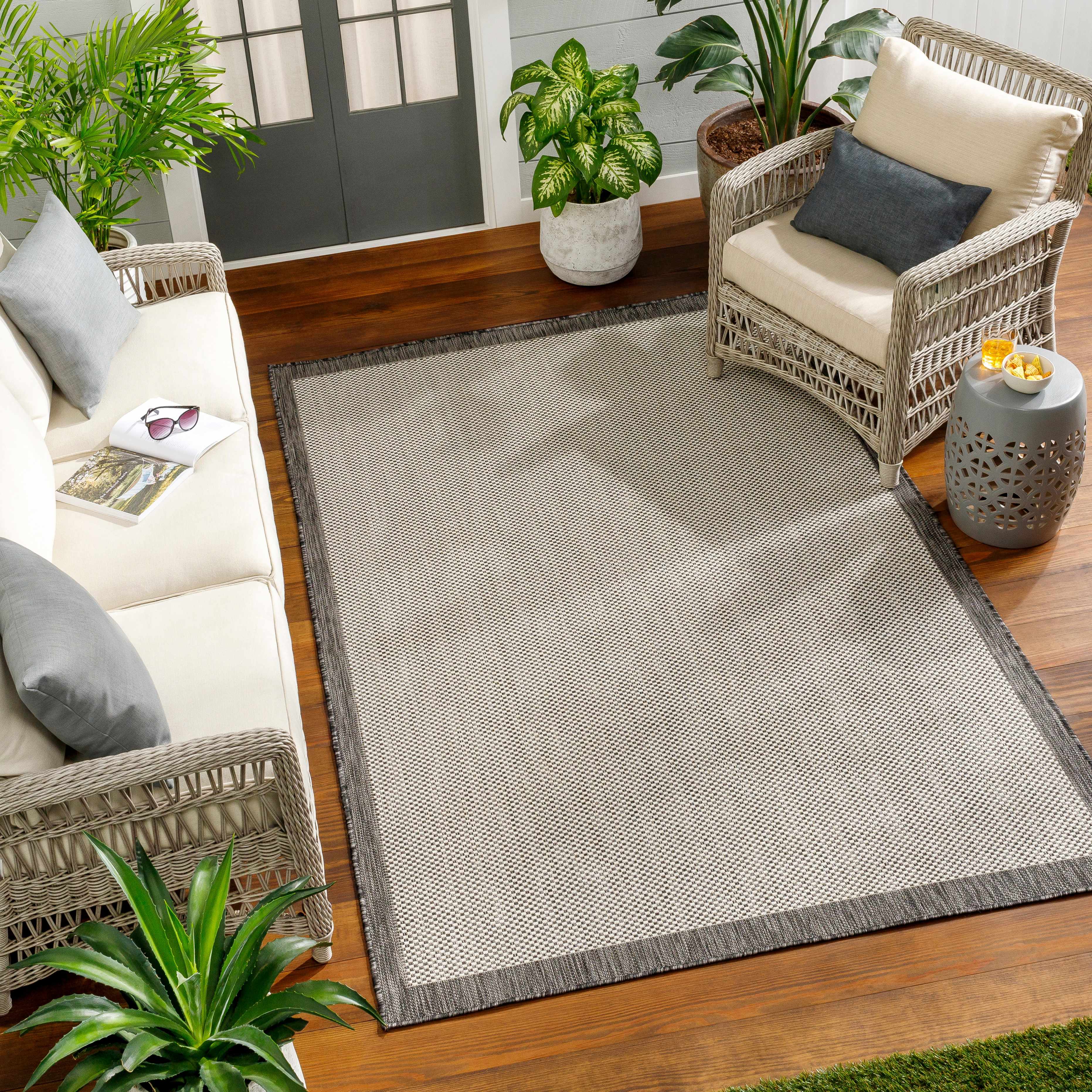 Aleid 5'3in x 7' Outdoor Area Rug - Hauteloom