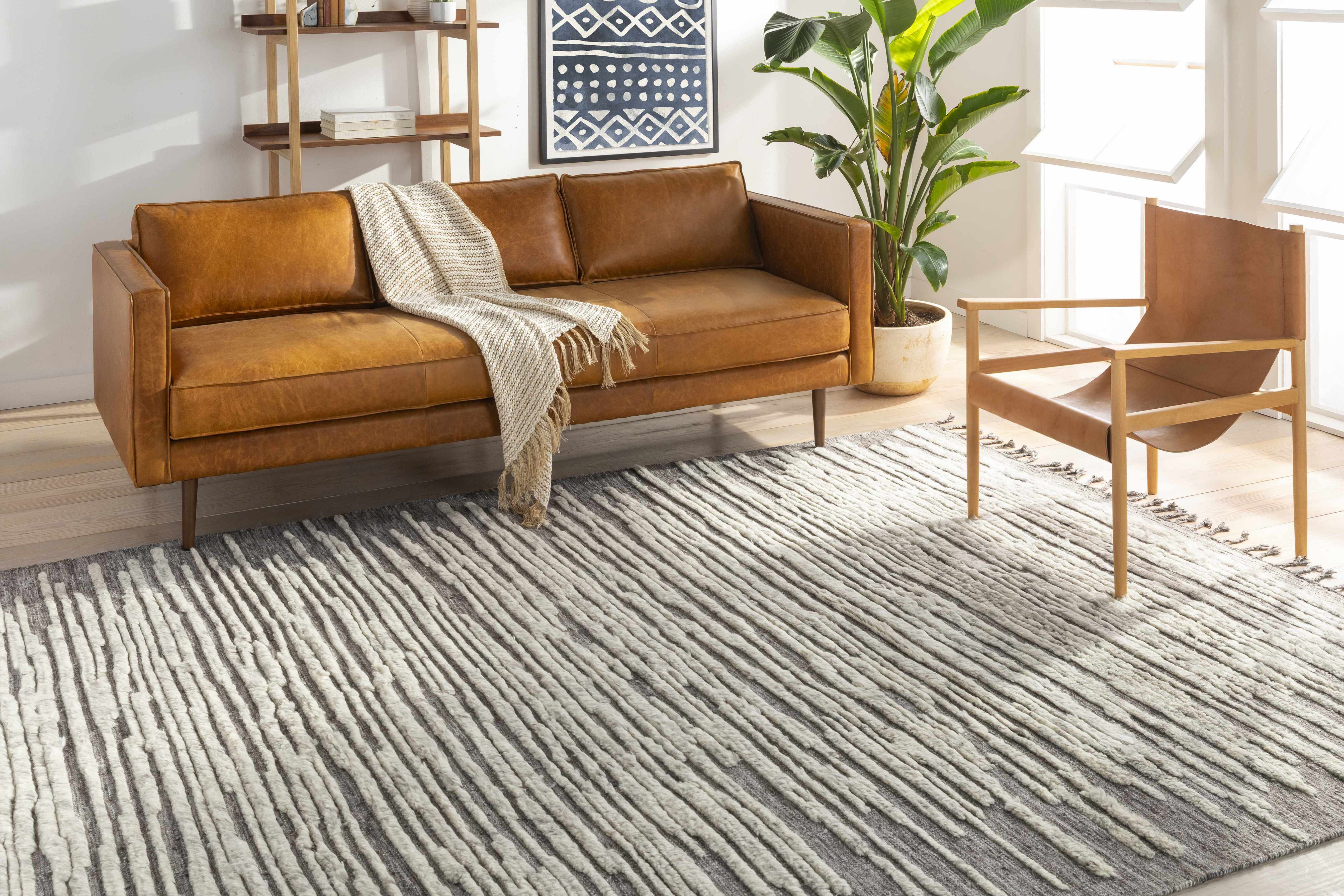 Mahaffey 6' x 9' Modern Wool Area Rug - Hauteloom