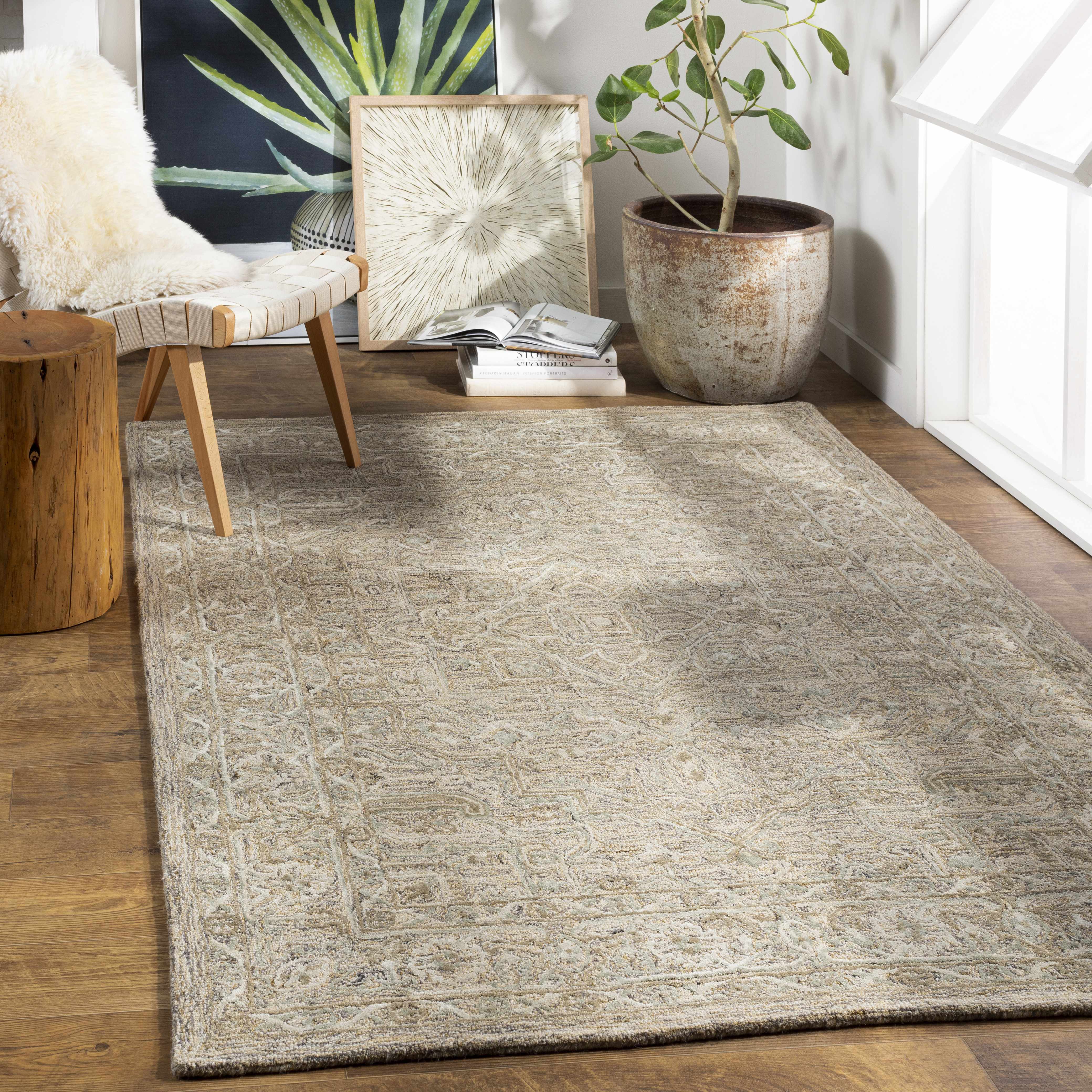 Pharr 4' x 6' Traditional Wool Area Rug - Hauteloom