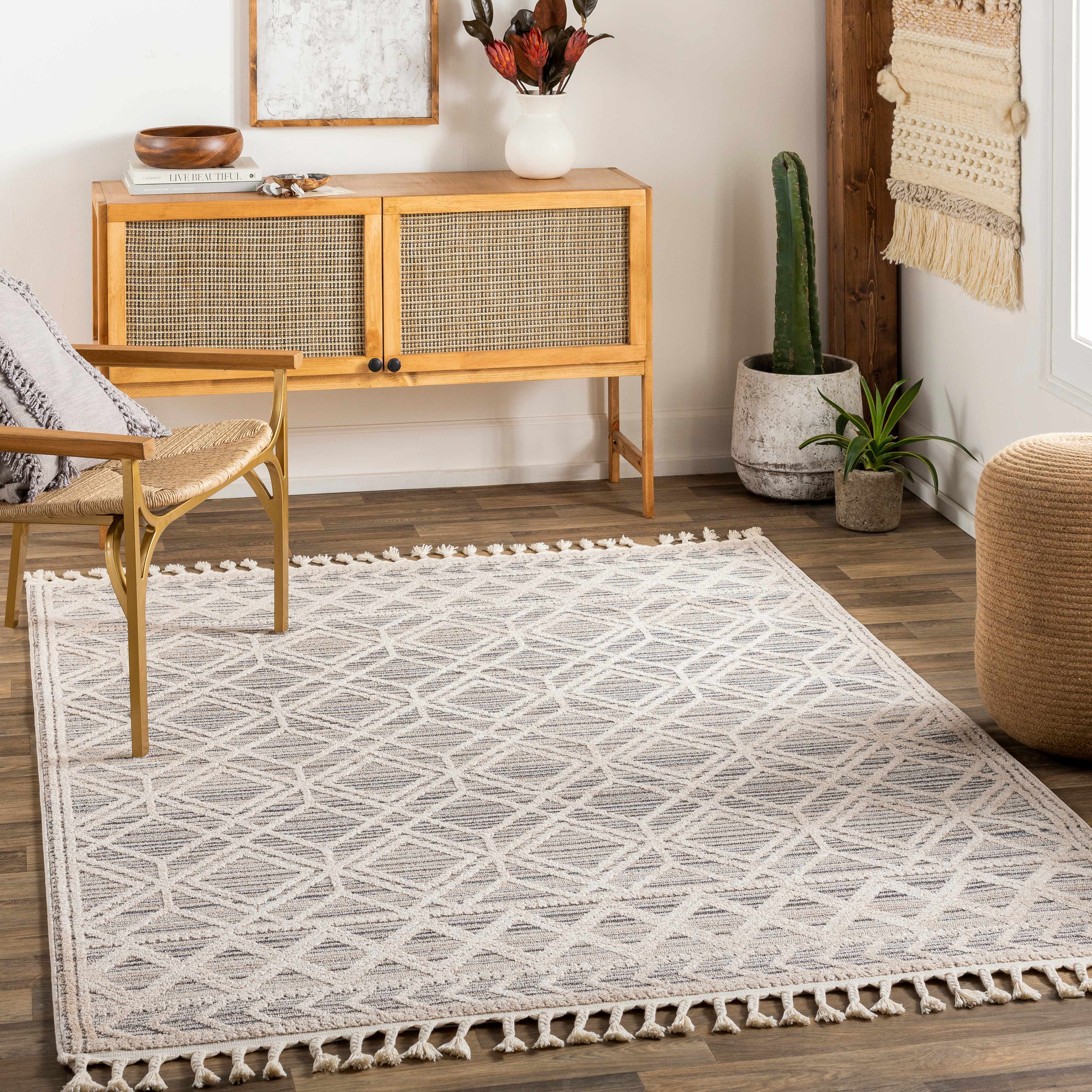 Magnolia 5'3in x 7' Contemporary,Transitional Runner - Hauteloom