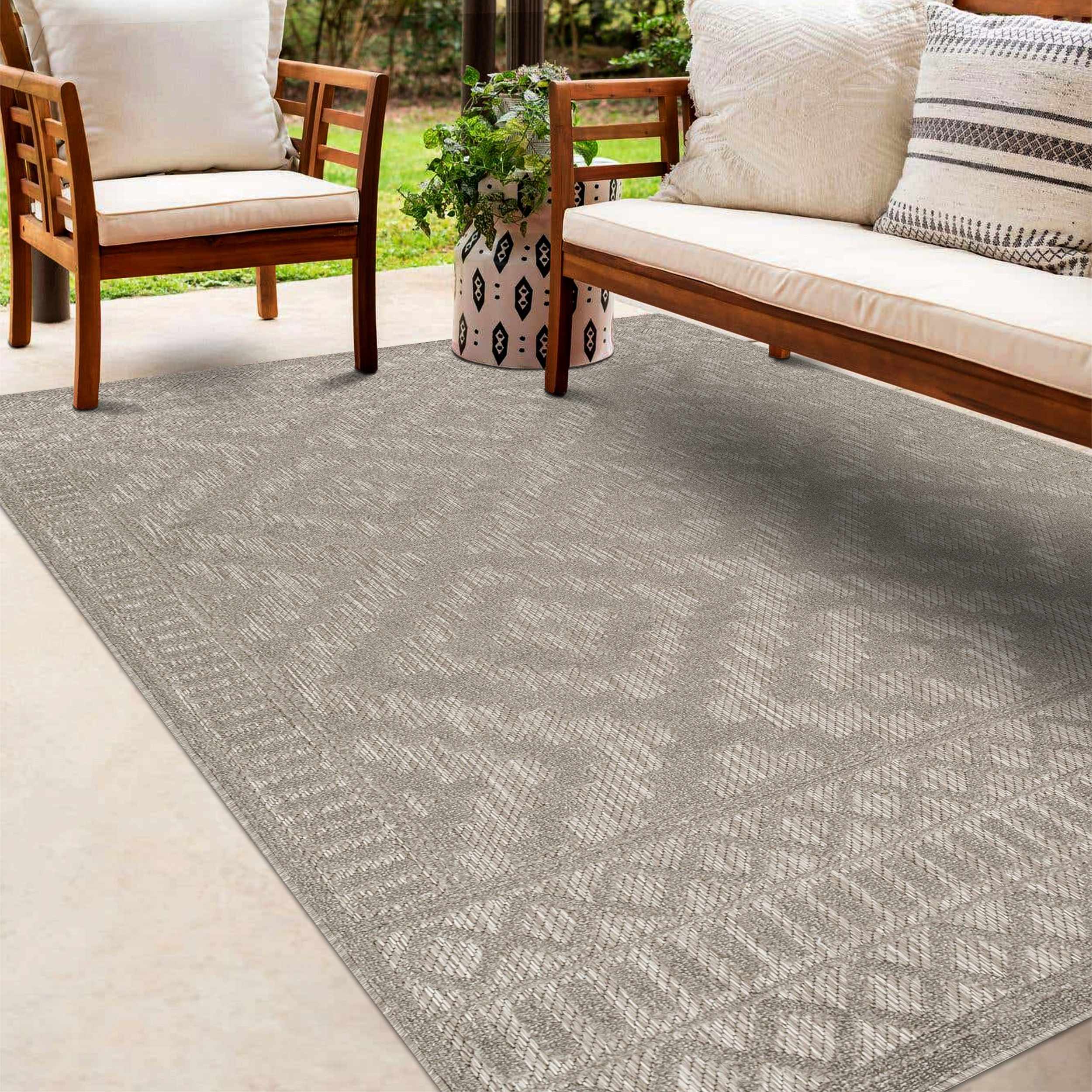 Feya 6'7in x 9' Outdoor Area Rug - Hauteloom