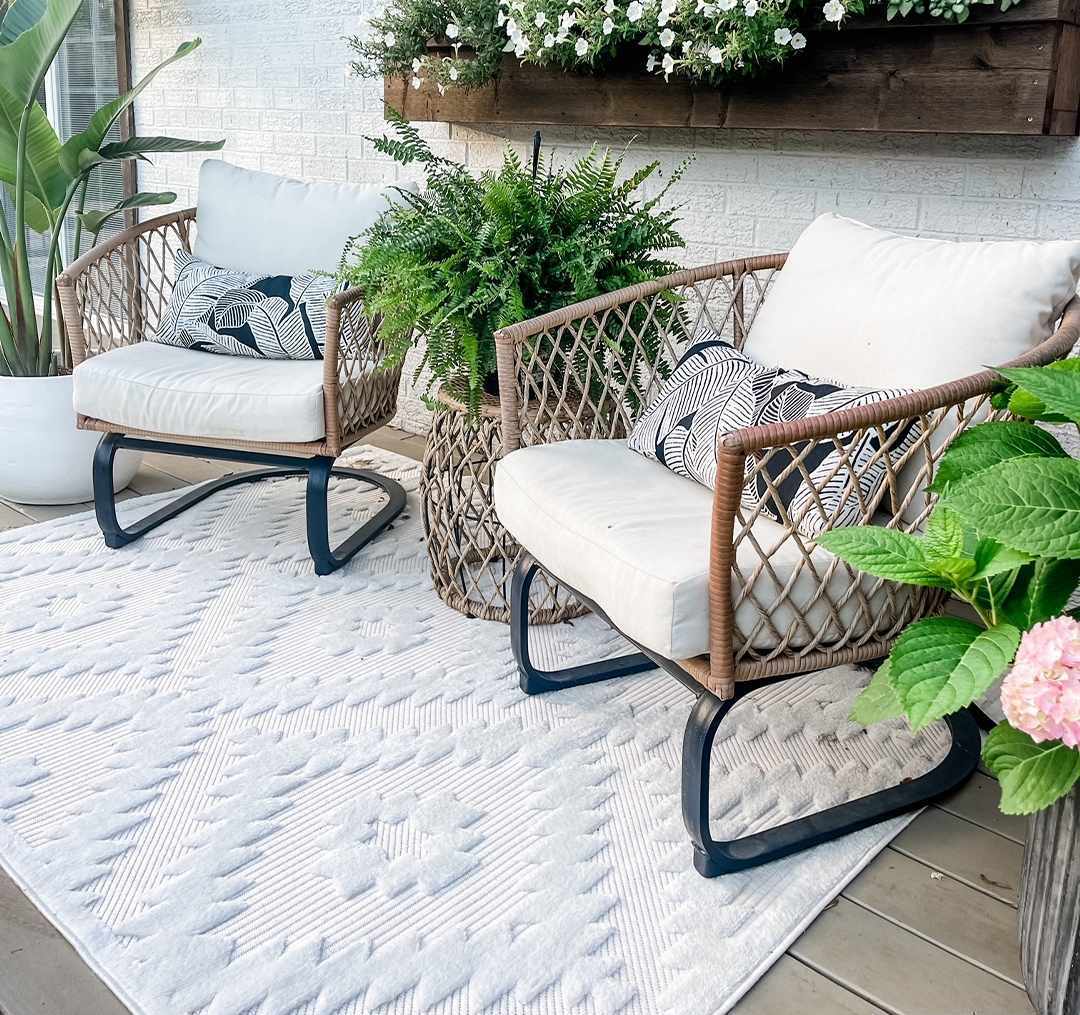Diep 5'3in x 7' Outdoor Area Rug - Hauteloom