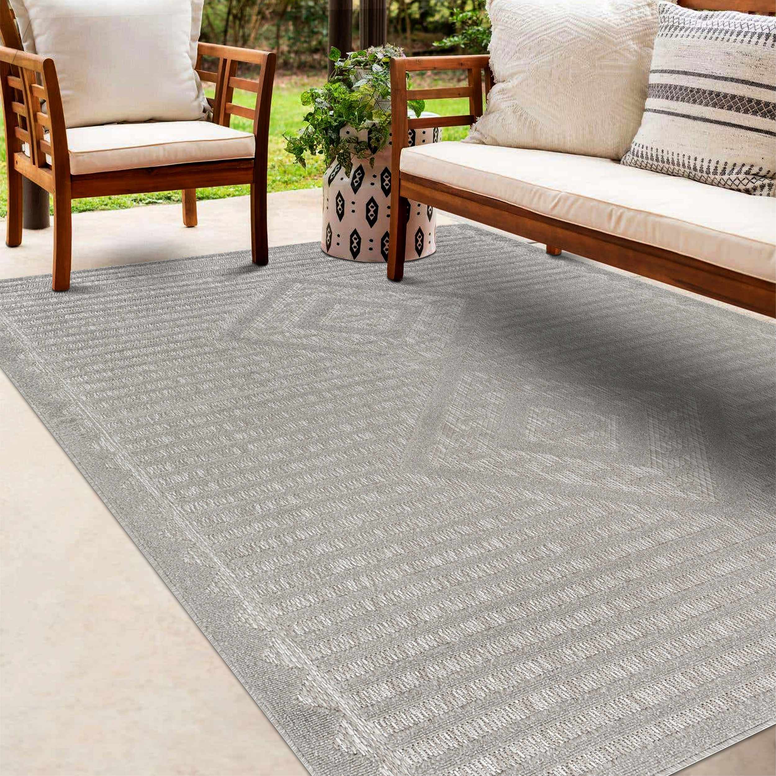 Rune 6'7in x 9' Outdoor Area Rug - Hauteloom