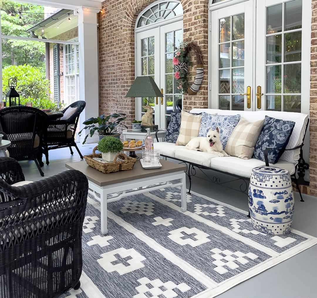 Hiro 5'3in x 7' Outdoor Area Rug - Hauteloom