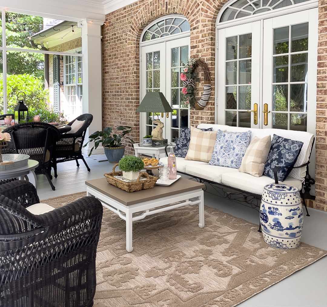 Chen 6'7in x 9' Outdoor Area Rug - Hauteloom