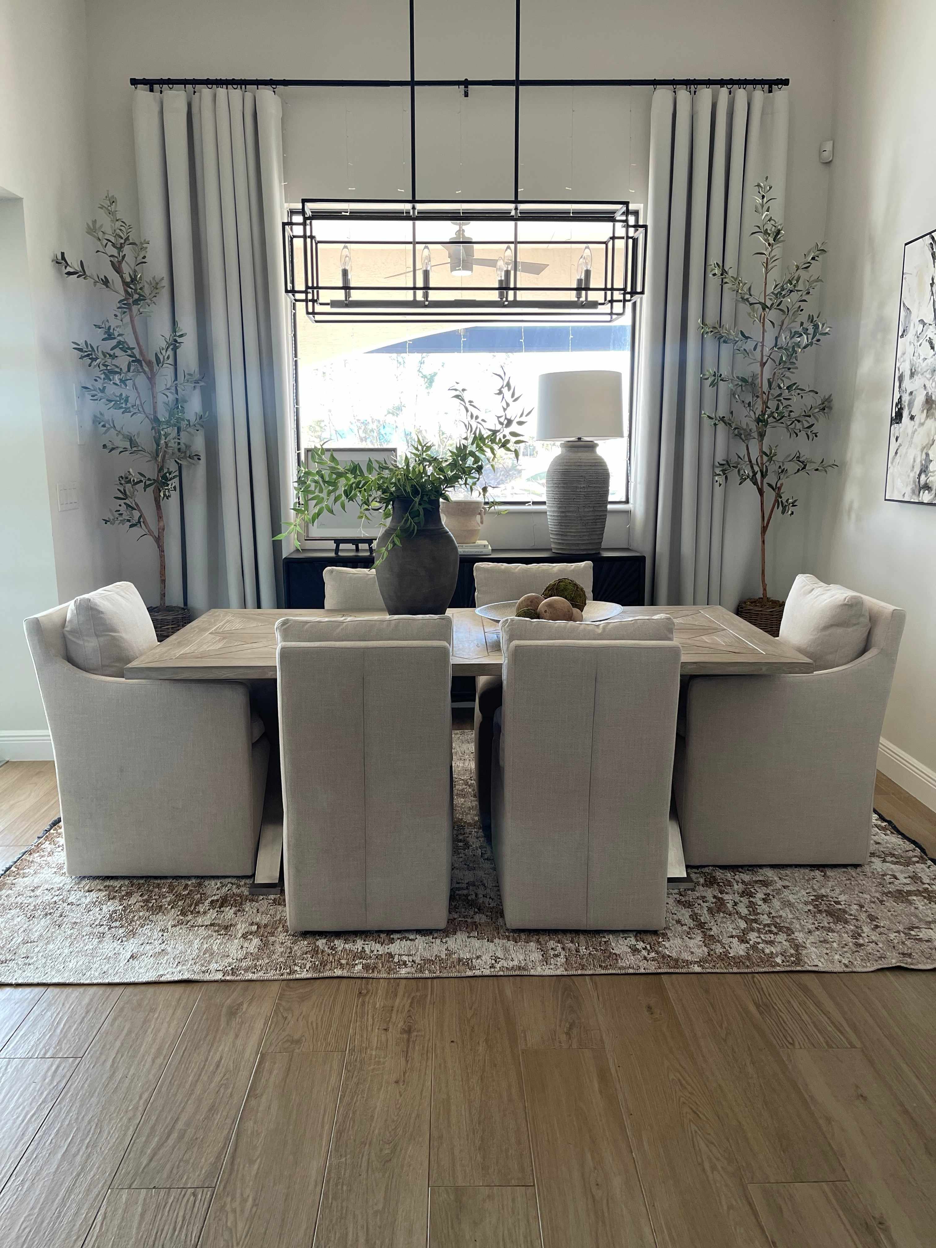 Gerd 4'11in x 7' Modern Contemporary Bohemian Abstract Area Rug - Hauteloom