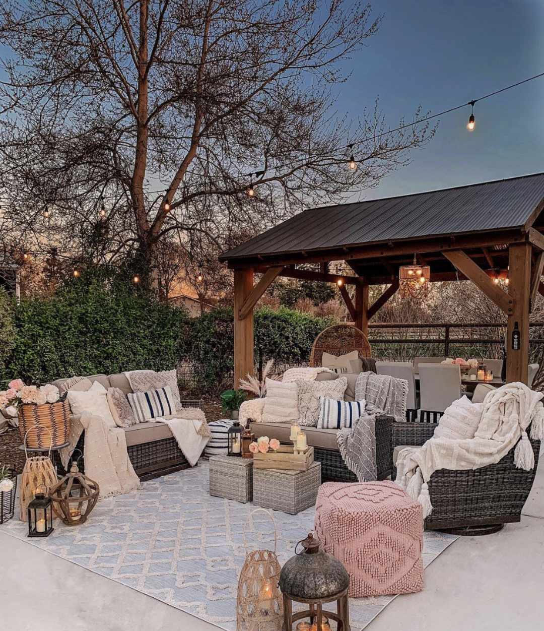 Islandton 5'3in x 7' Cottage Outdoor Area Rug - Hauteloom