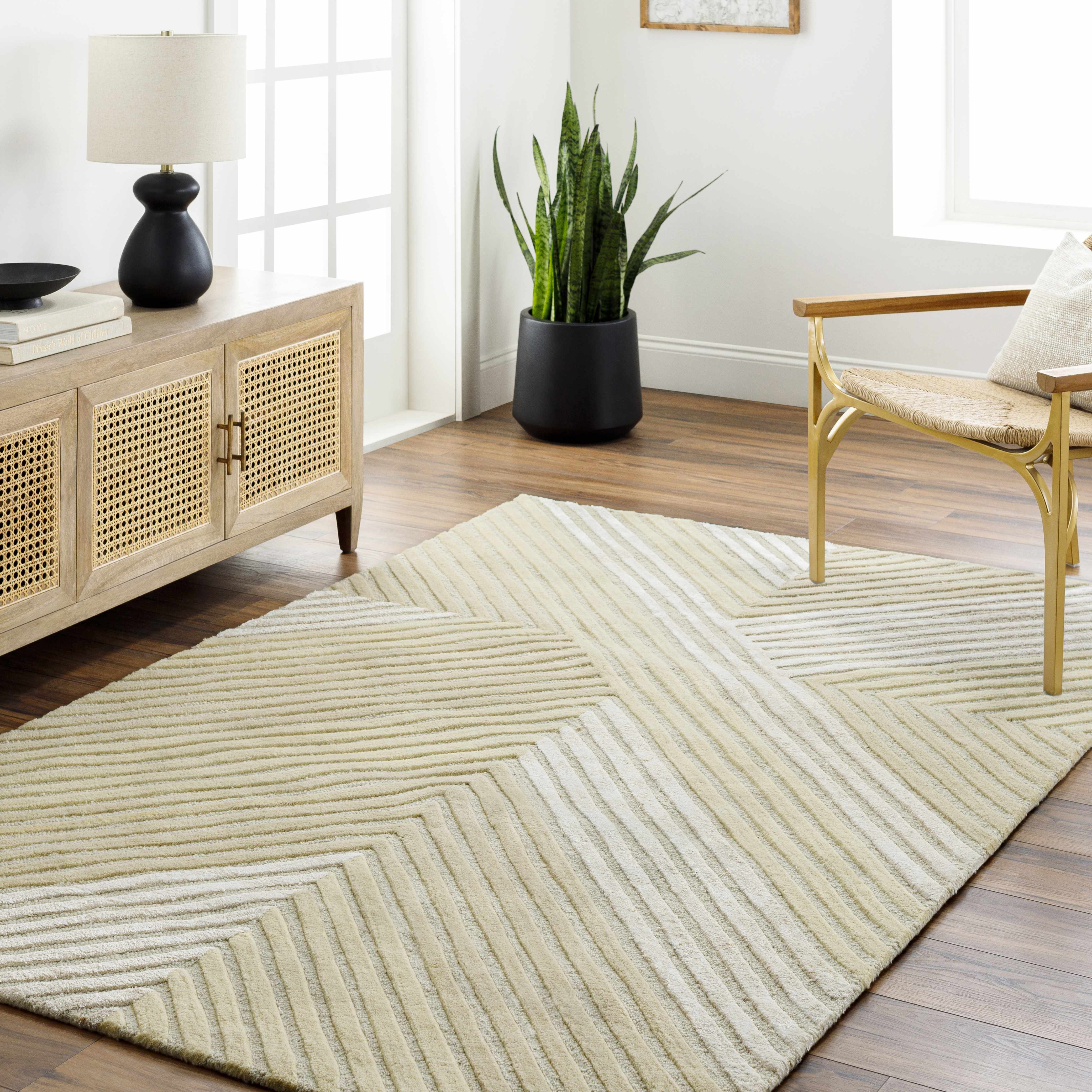 Juan 5' x 7'6in Wool Area Rug - Hauteloom