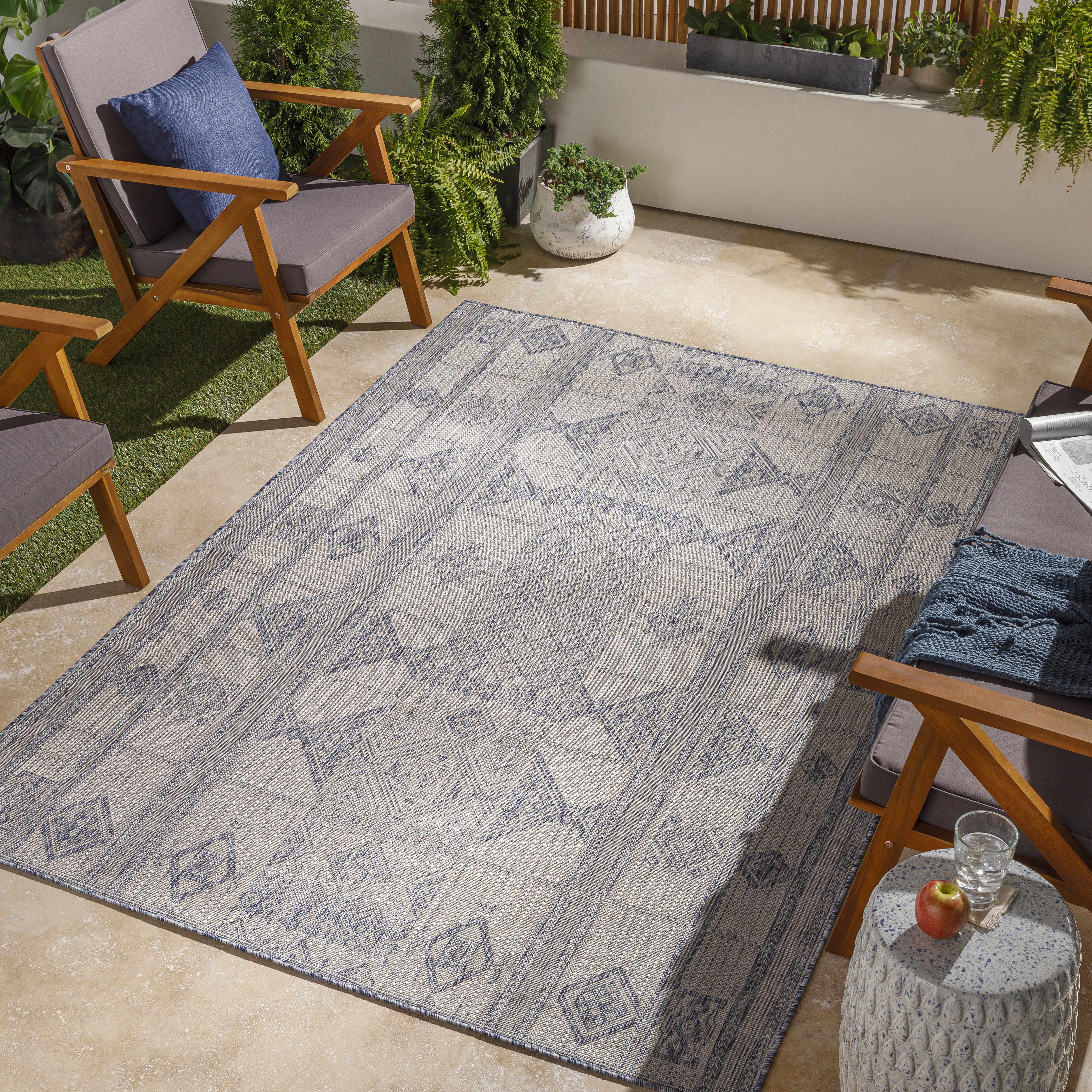 Alicante 5'3in x 7' Outdoor Farmhouse Moroccan Outdoor Area Rug - Hauteloom