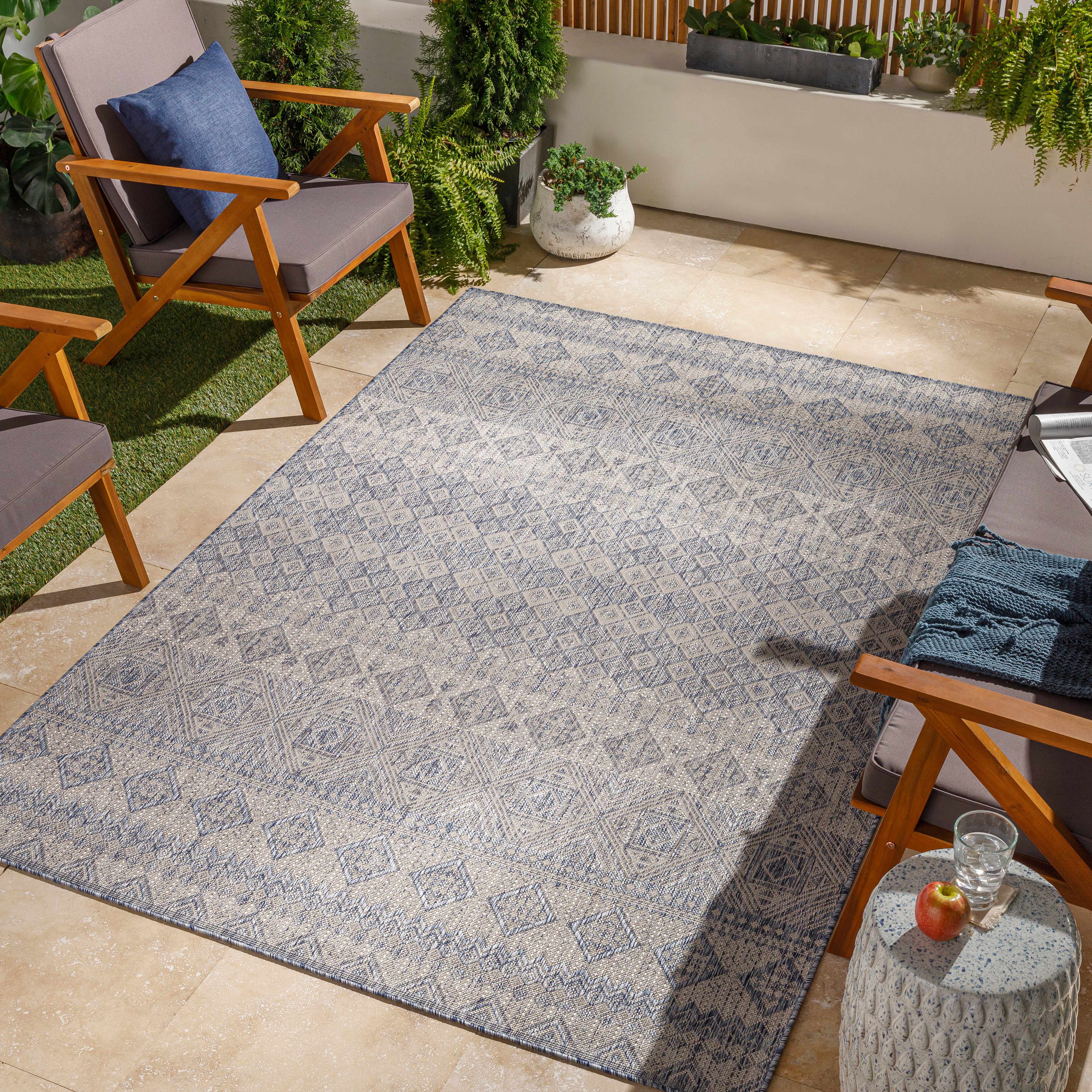 Tominhao 5'3in x 7' Outdoor Farmhouse Moroccan Outdoor Area Rug - Hauteloom