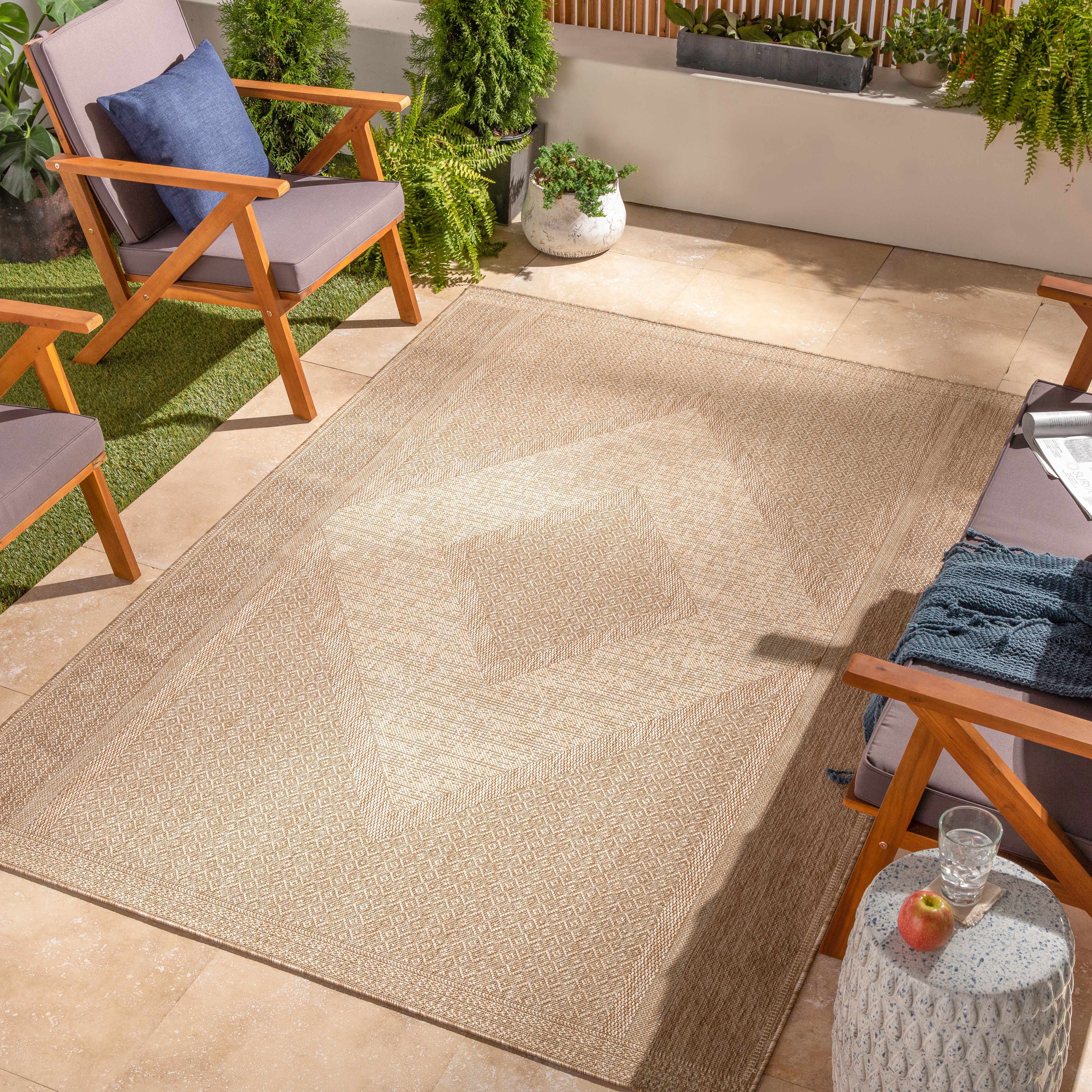 Lamu 5'3in x 7' Outdoor Farmhouse Moroccan Outdoor Area Rug - Hauteloom