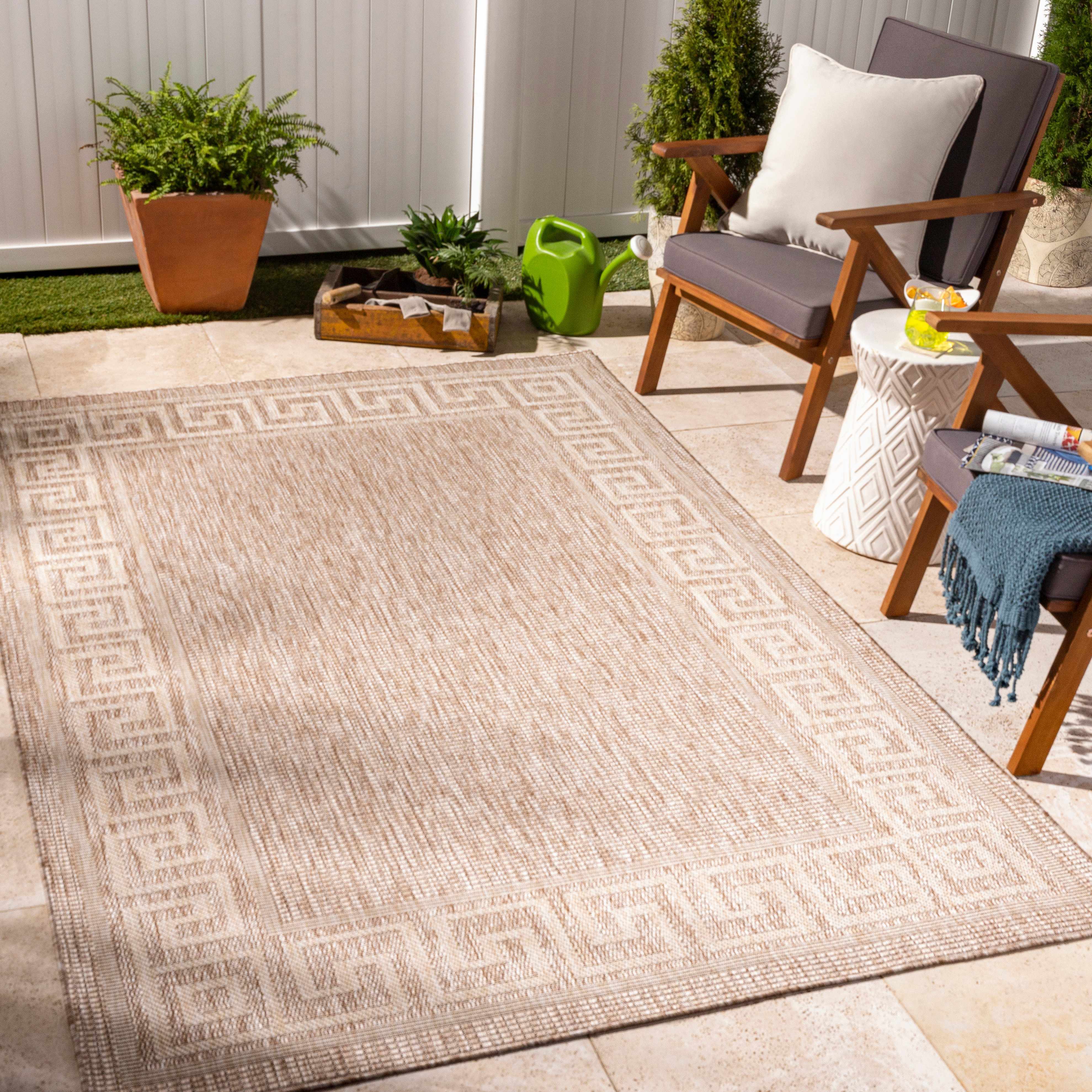 Kiva 6'7in x 9' Traditional Outdoor Solid Outdoor Area Rug - Hauteloom