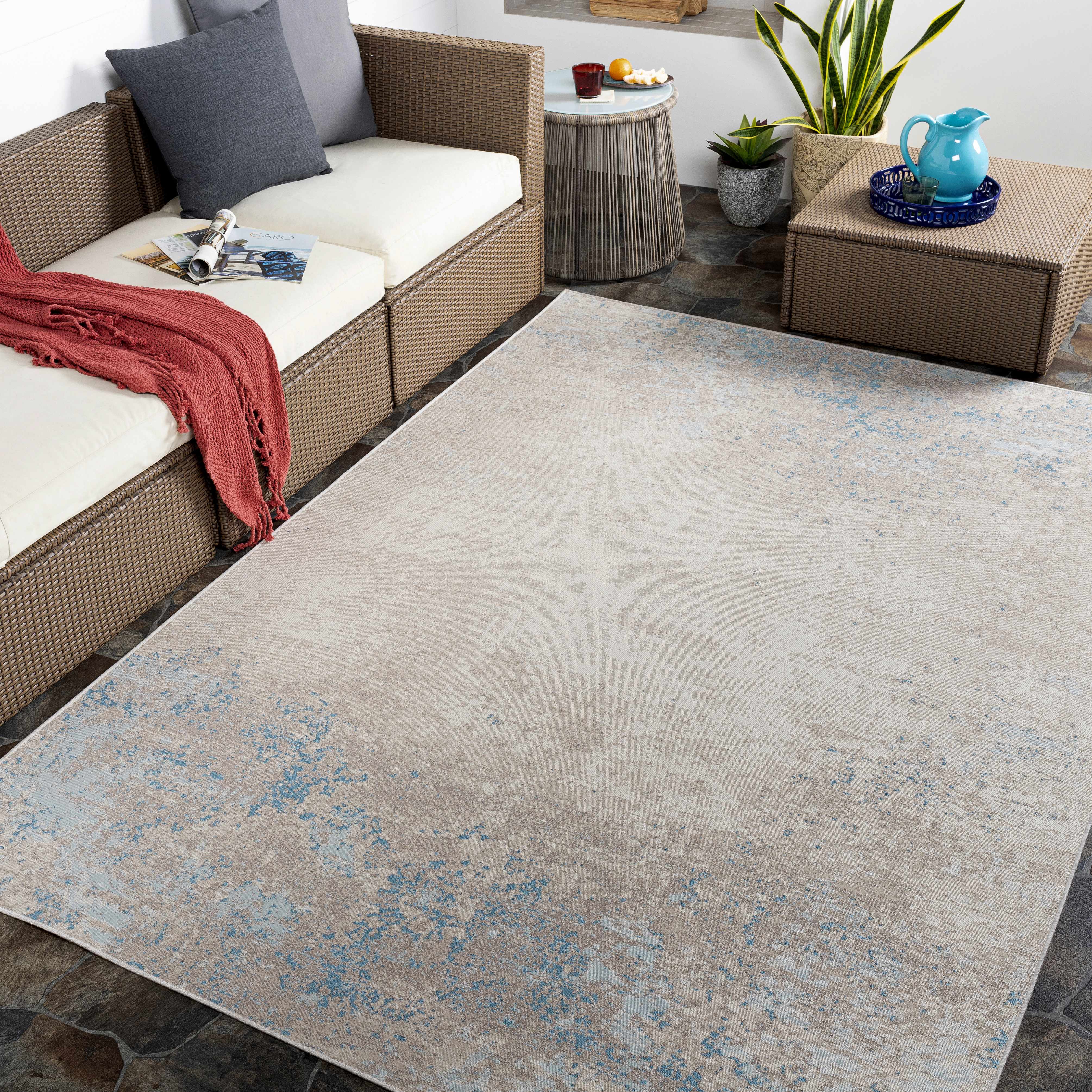 Pierceton 2'2in x 4'3in Modern Outdoor Area Rug - Hauteloom