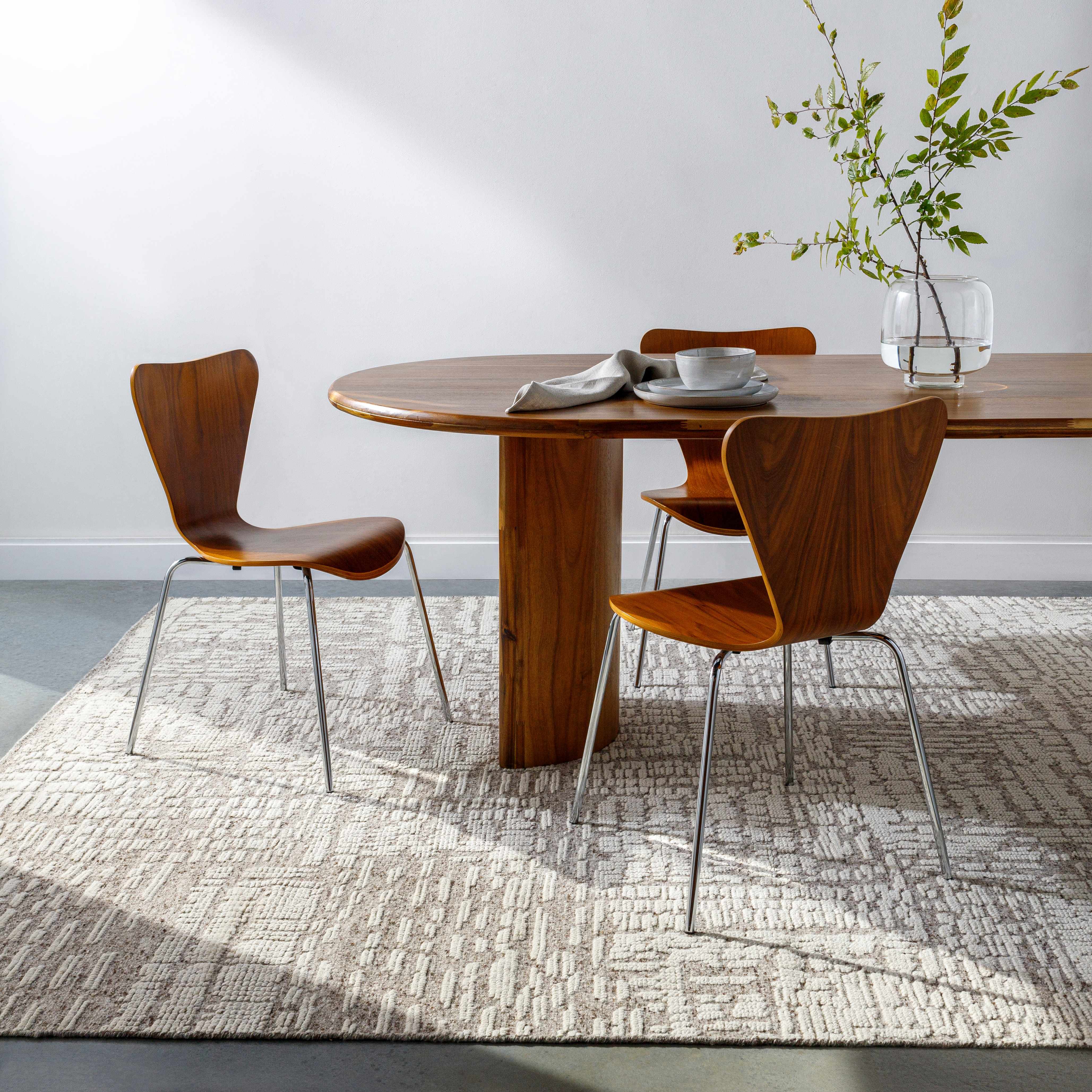 Carme 4' x 6' Wool Area Rug - Hauteloom