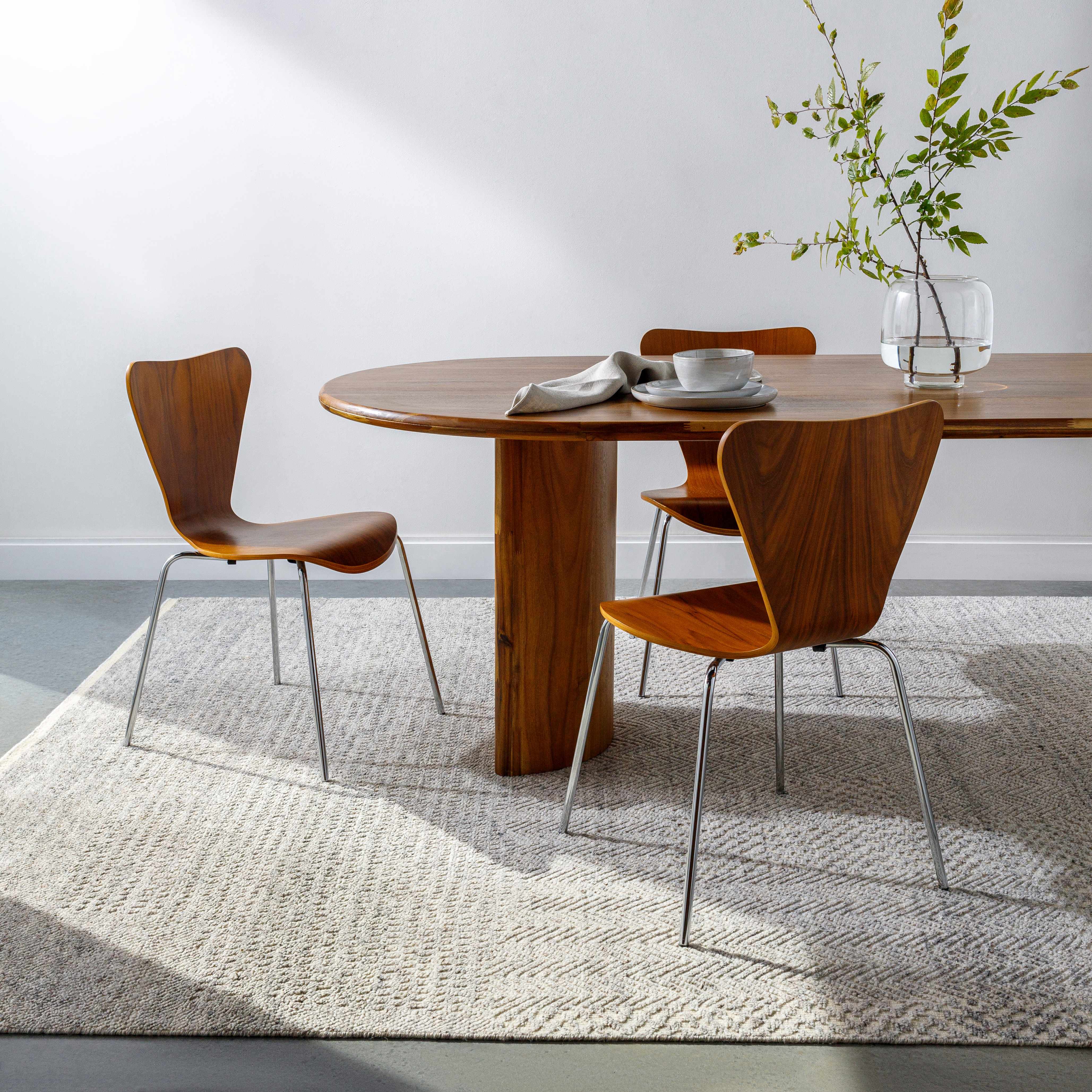 Ahadi 4' x 6' Wool Area Rug - Hauteloom