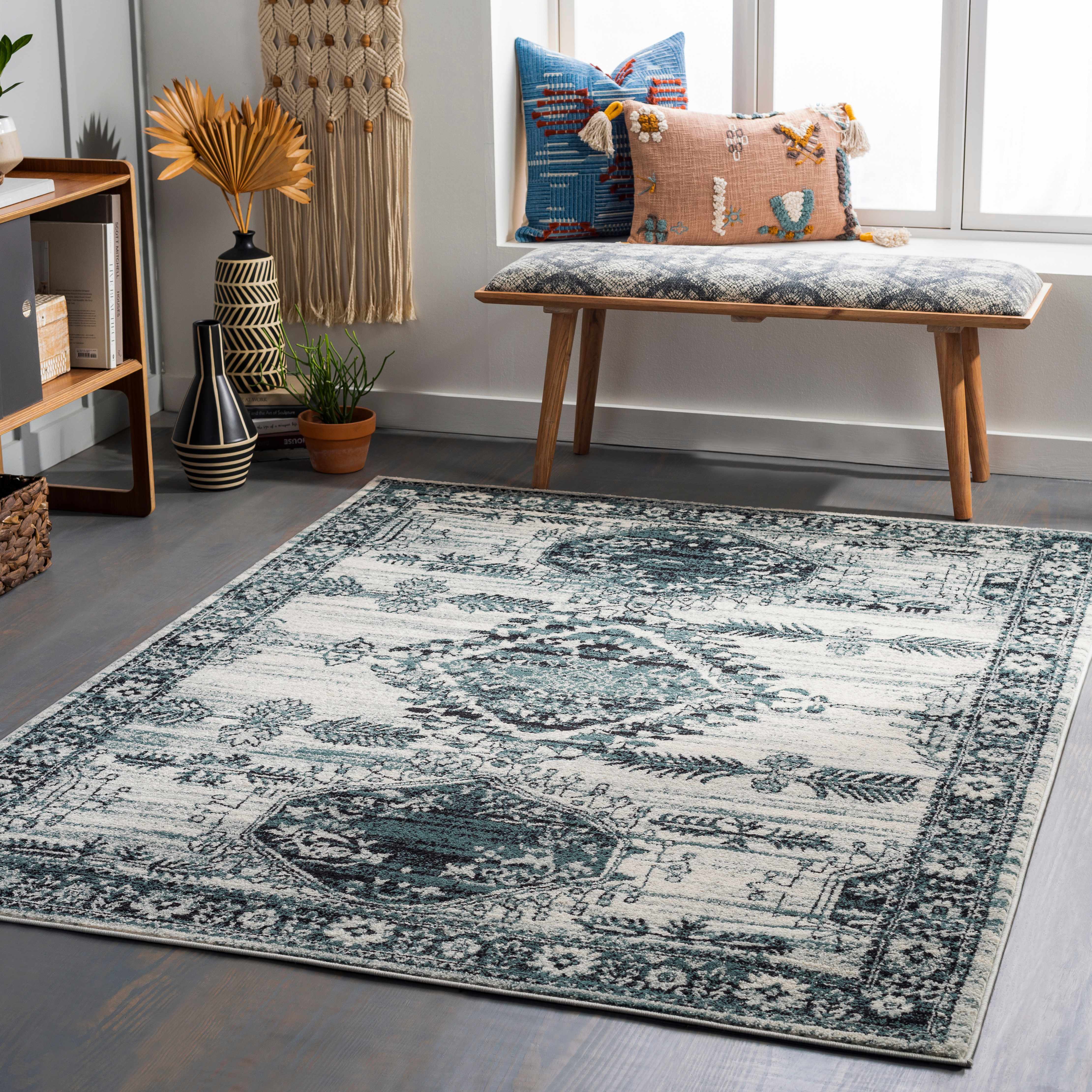 Ruakaka 5'3in x 7' Updated Traditional Farmhouse Area Rug - Hauteloom