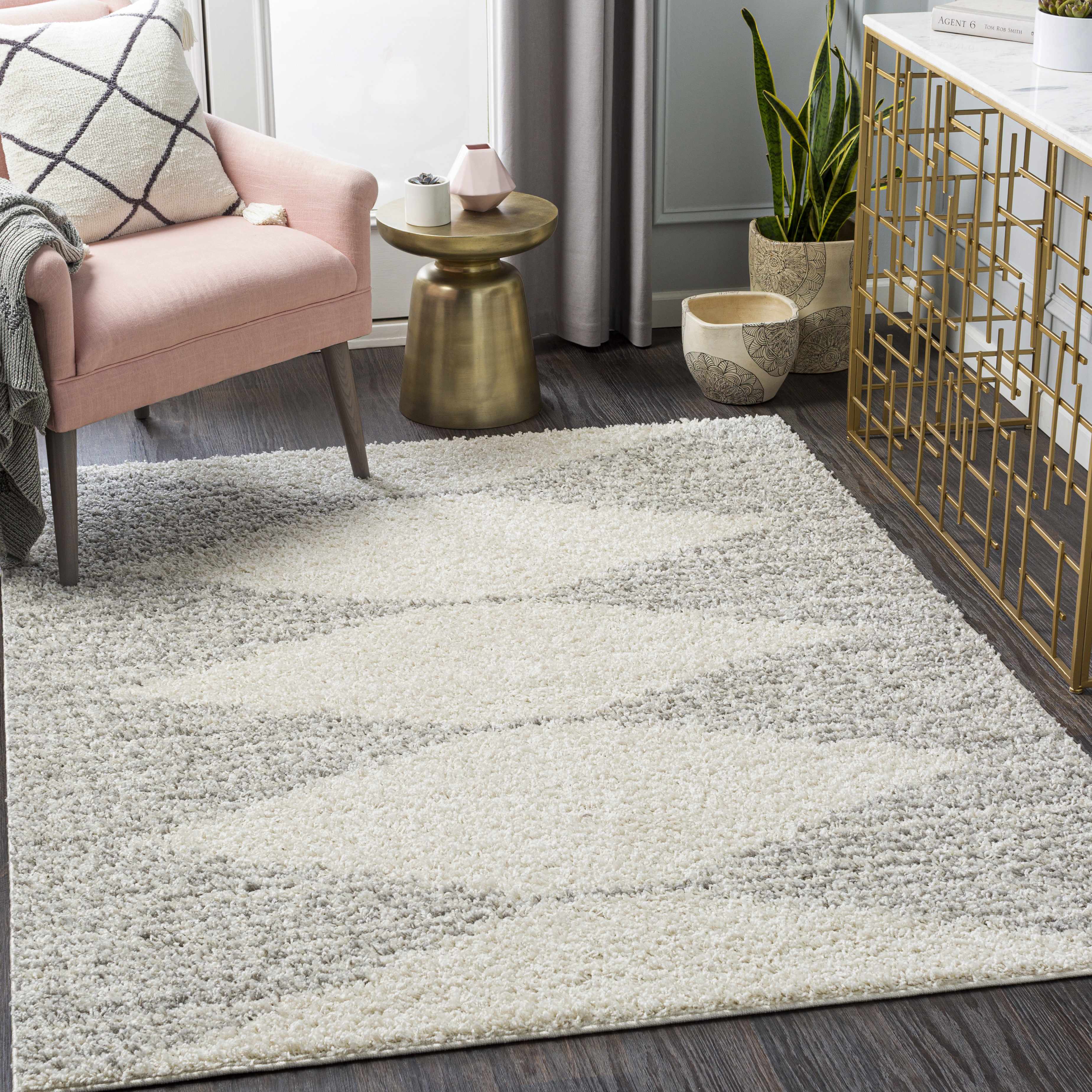 Warilla 6'7in x 9' Area Rug - Hauteloom