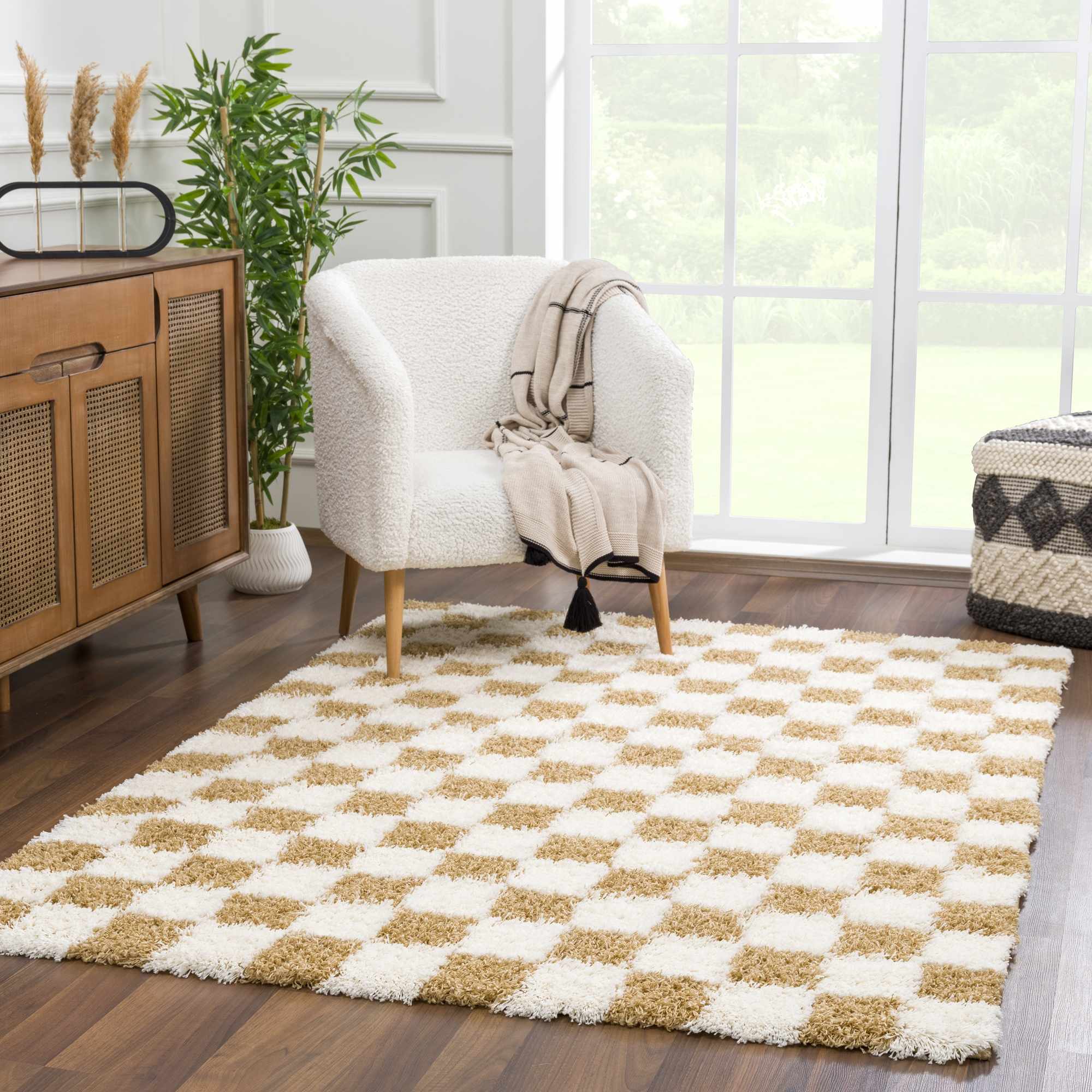 Atira 5'3in x 7'3in Area Rug - Hauteloom