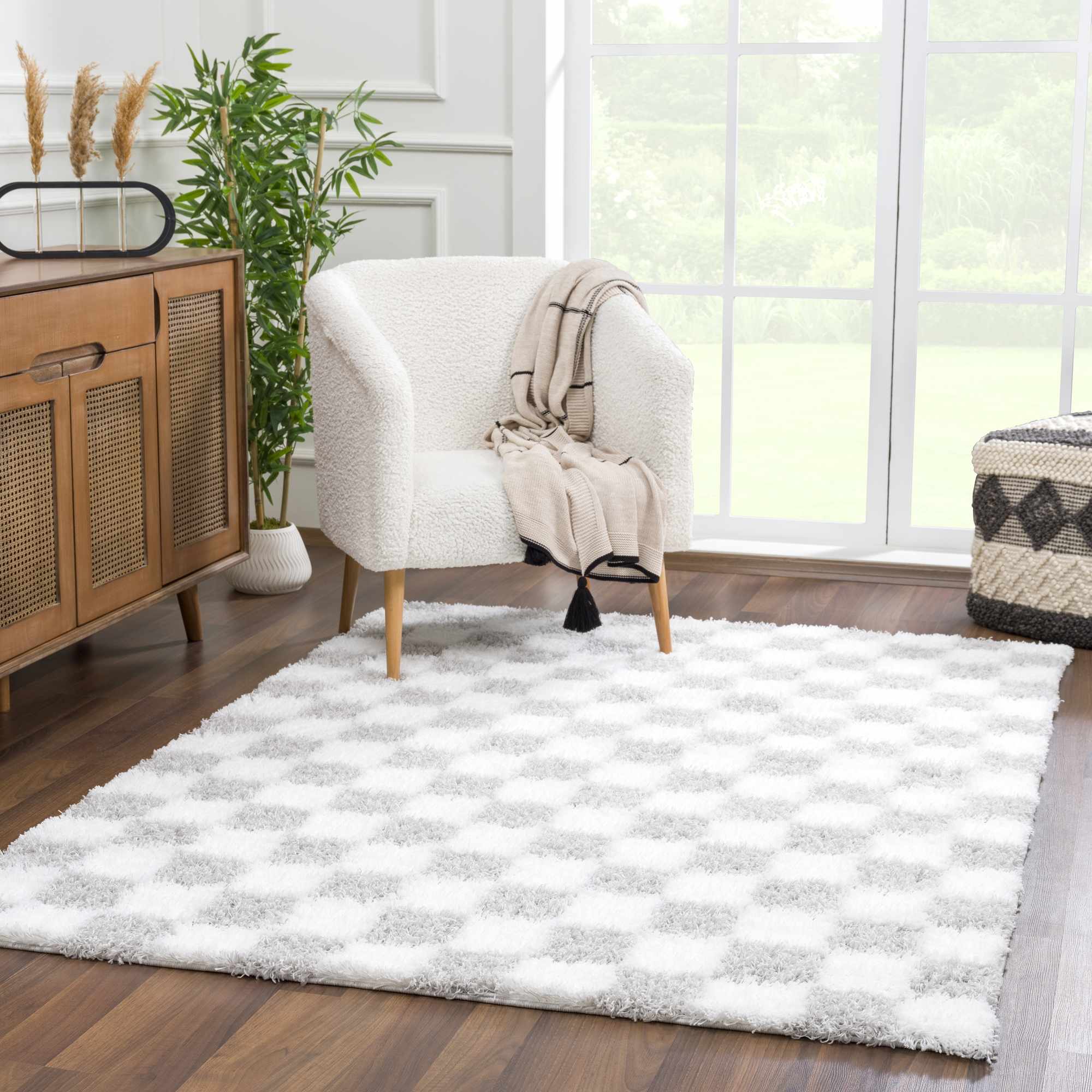 Atira 5'3in x 7'3in Area Rug - Hauteloom