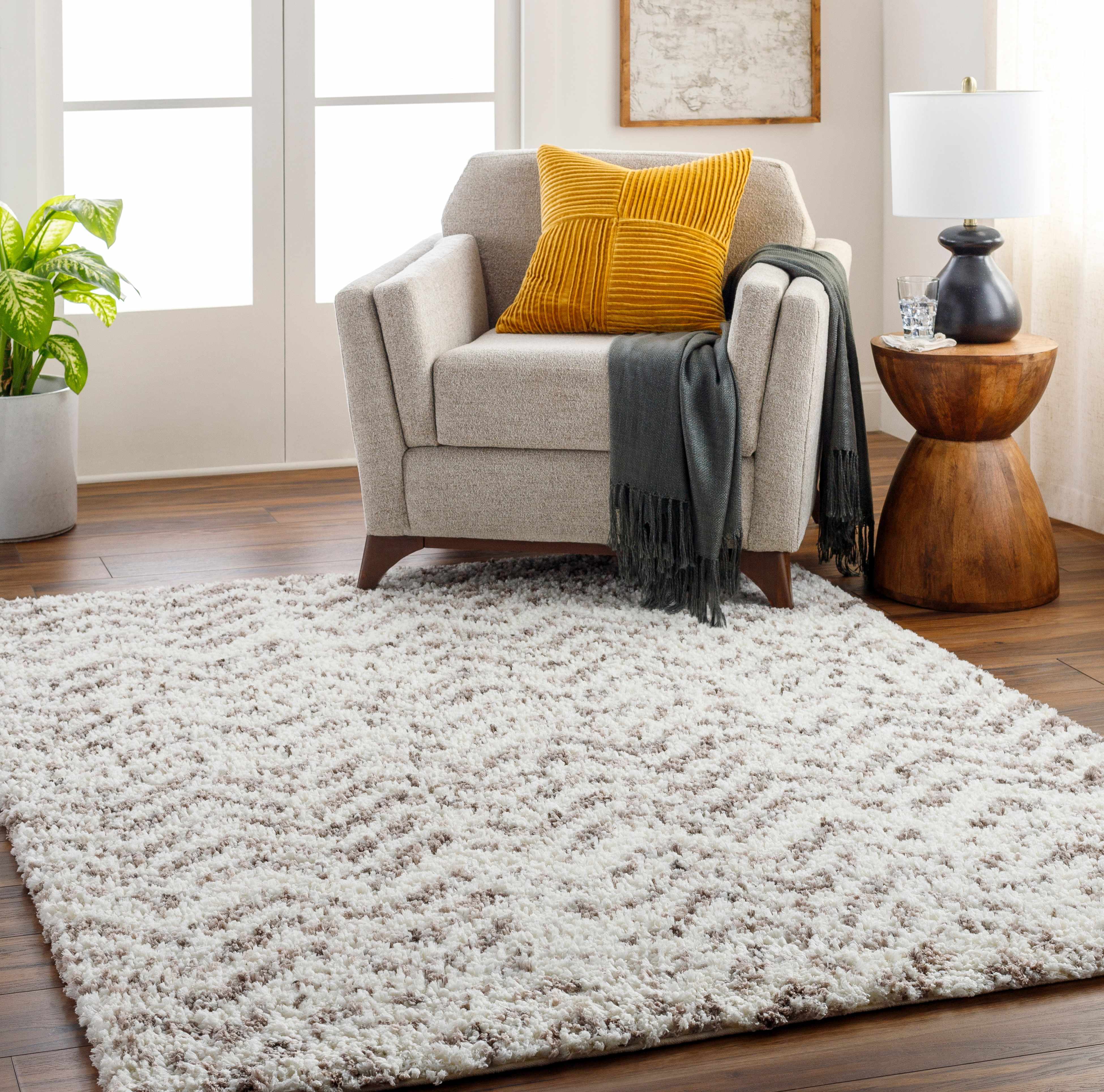 Brona 5'3in x 7' Area Rug - Hauteloom