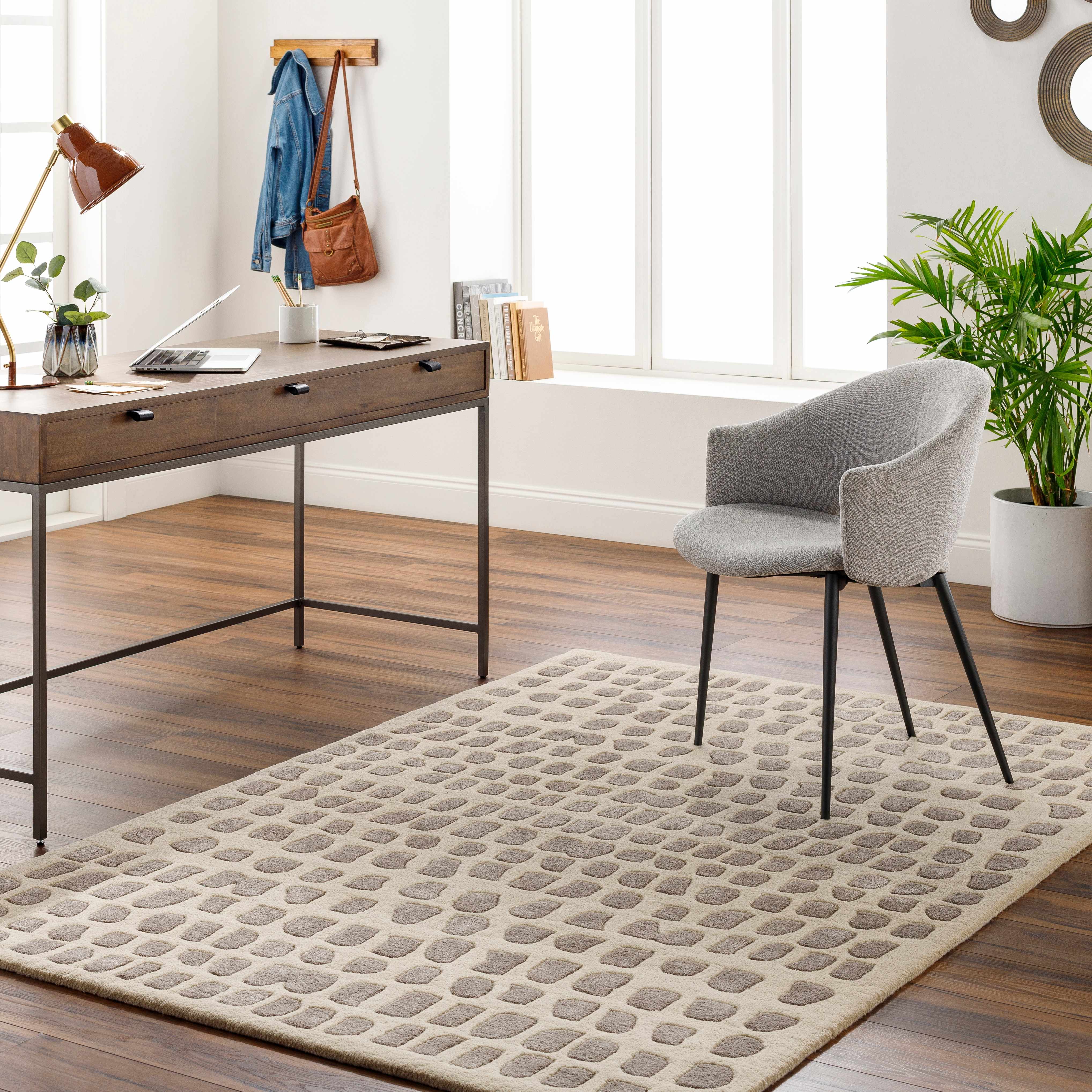 Arjan 5' x 7'6in Wool Area Rug - Hauteloom